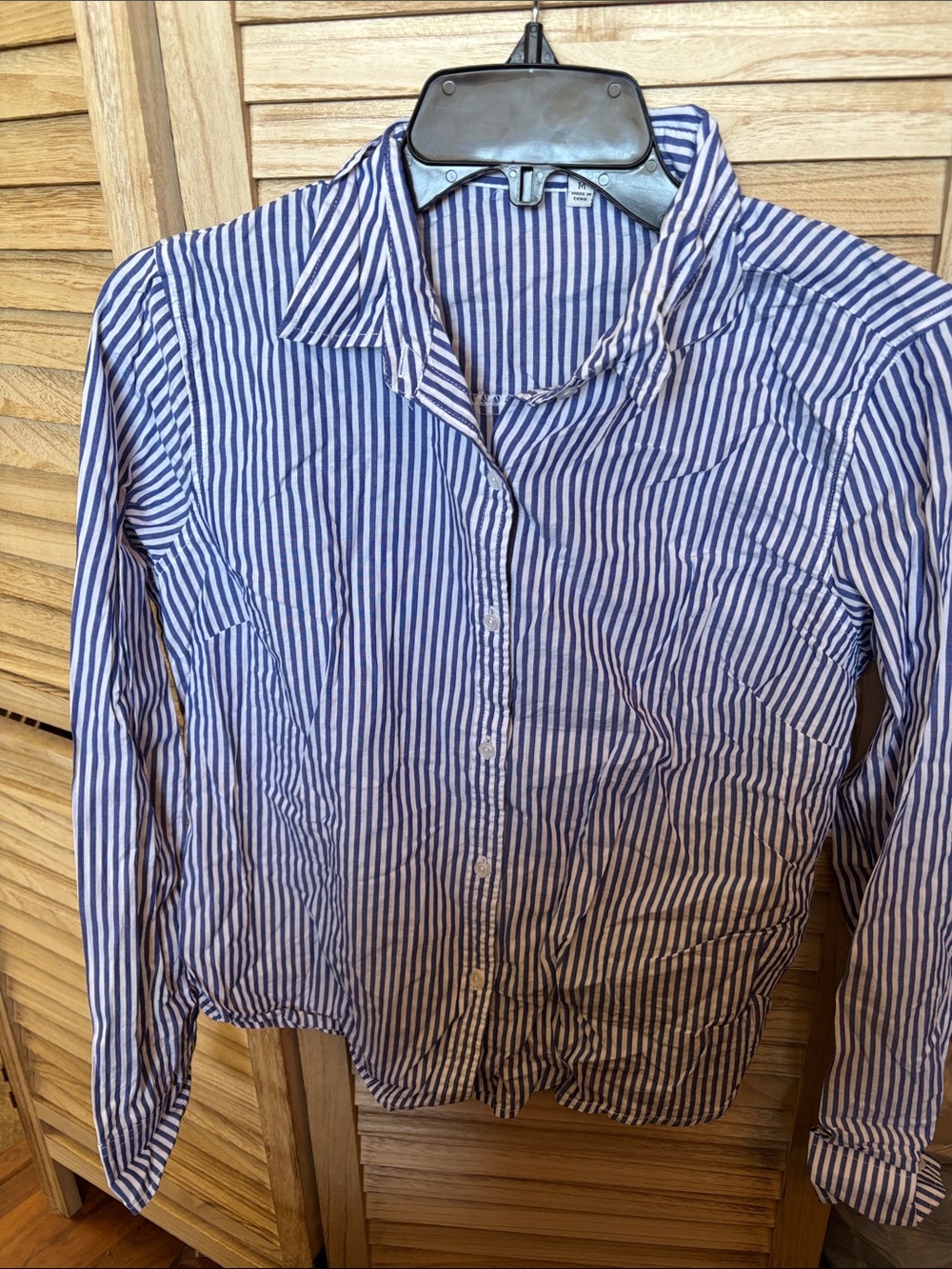 Active USA Blue and White Striped Collared Shirt Medium